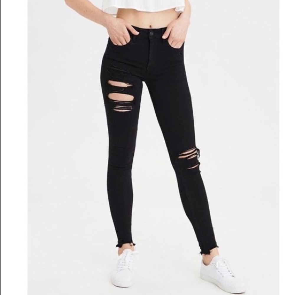 AE high rise black distressed Jegging